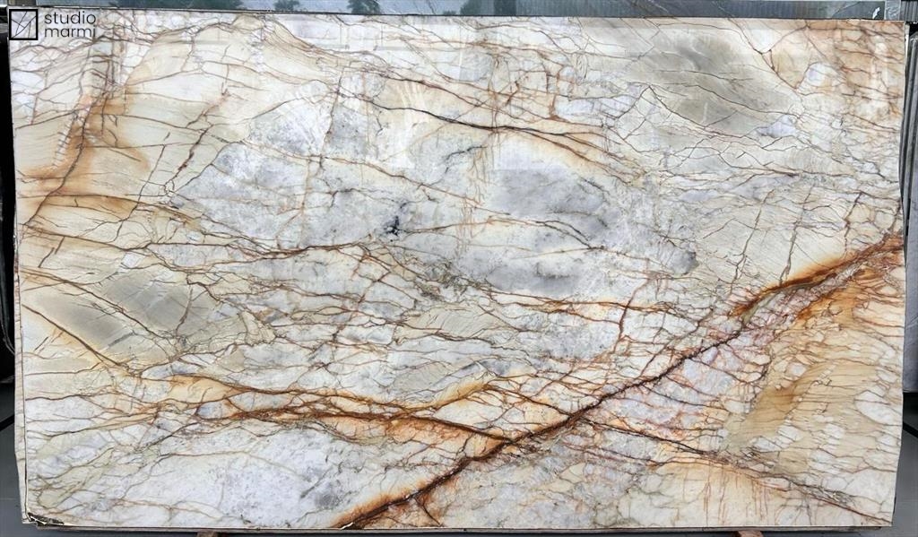 Aragonite Nuance Quartzite